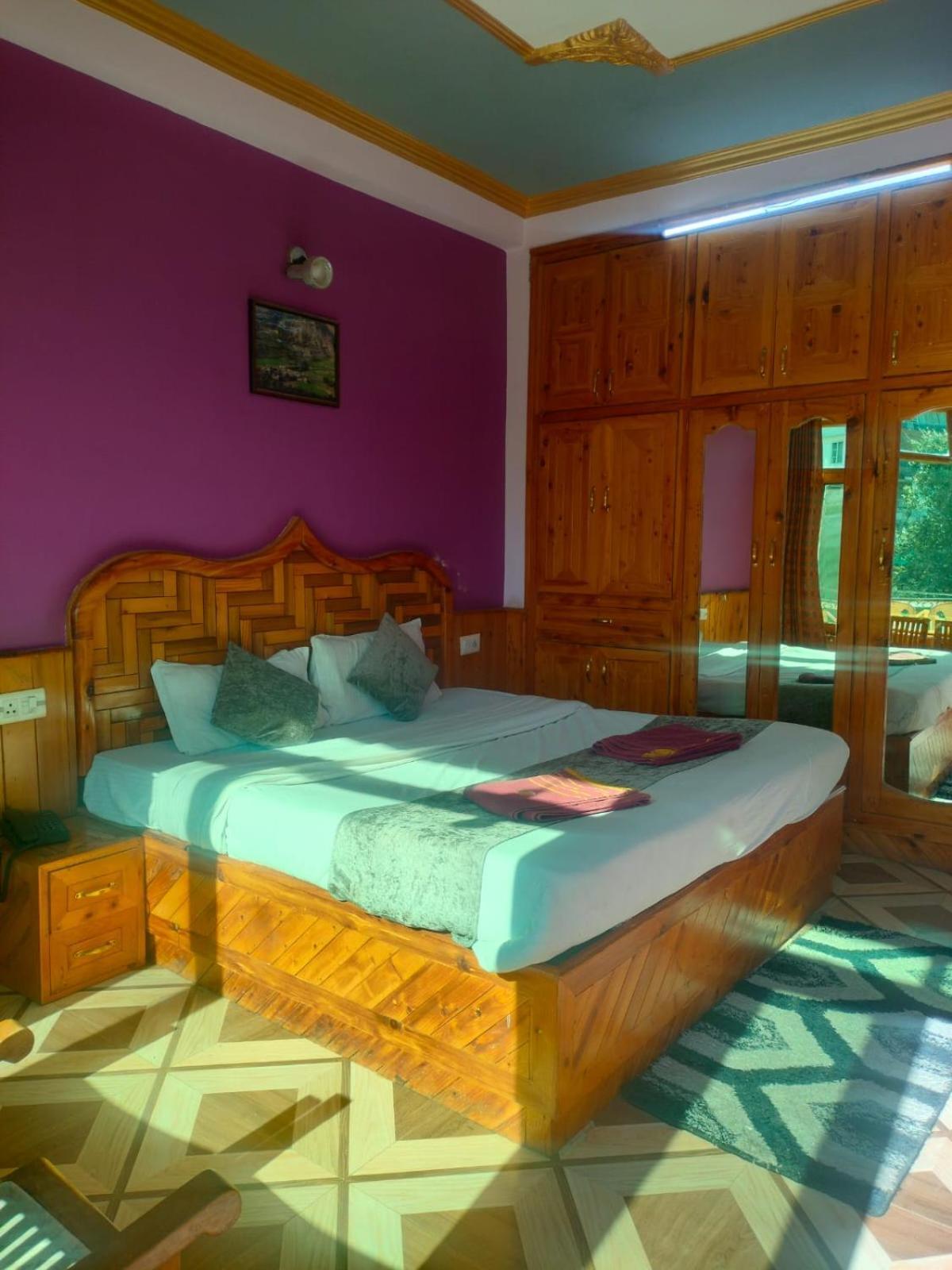 Govind Royal Stay Manāli Dış mekan fotoğraf